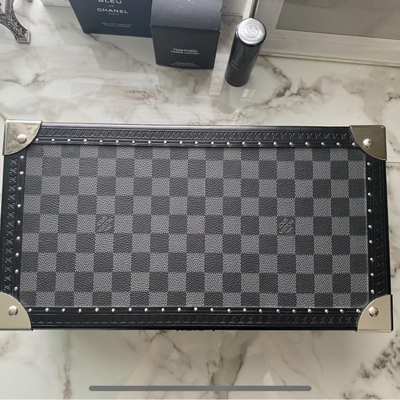 Luxury Watch Trunk - Picture 4 of 6